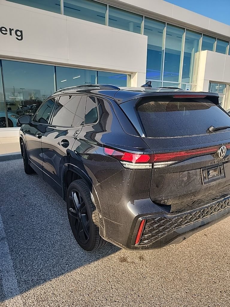 Used 2026 Volkswagen Tiguan SE R-Line image 8