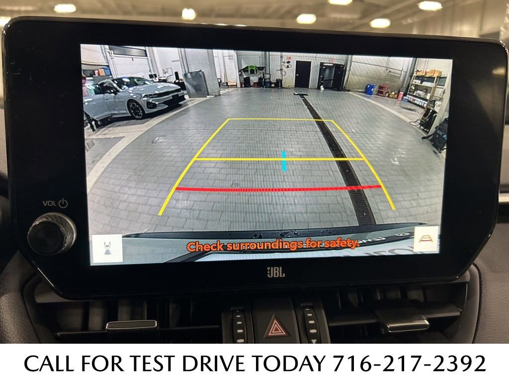 Used 2023 Toyota RAV4 XLE Premium image 21