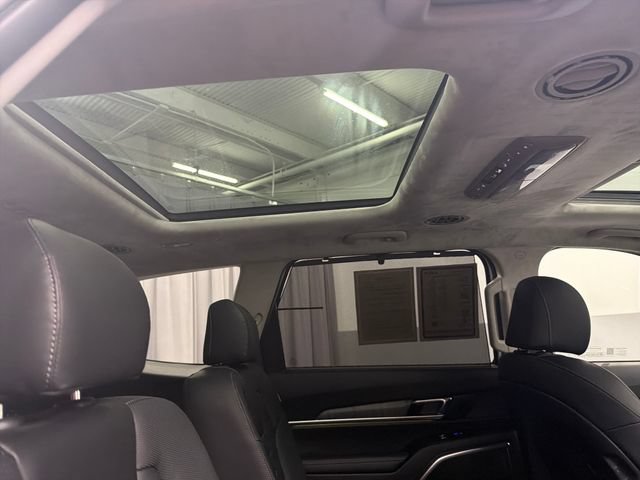 Certified 2024 Kia Telluride SX Prestige AWD/4WD image 16