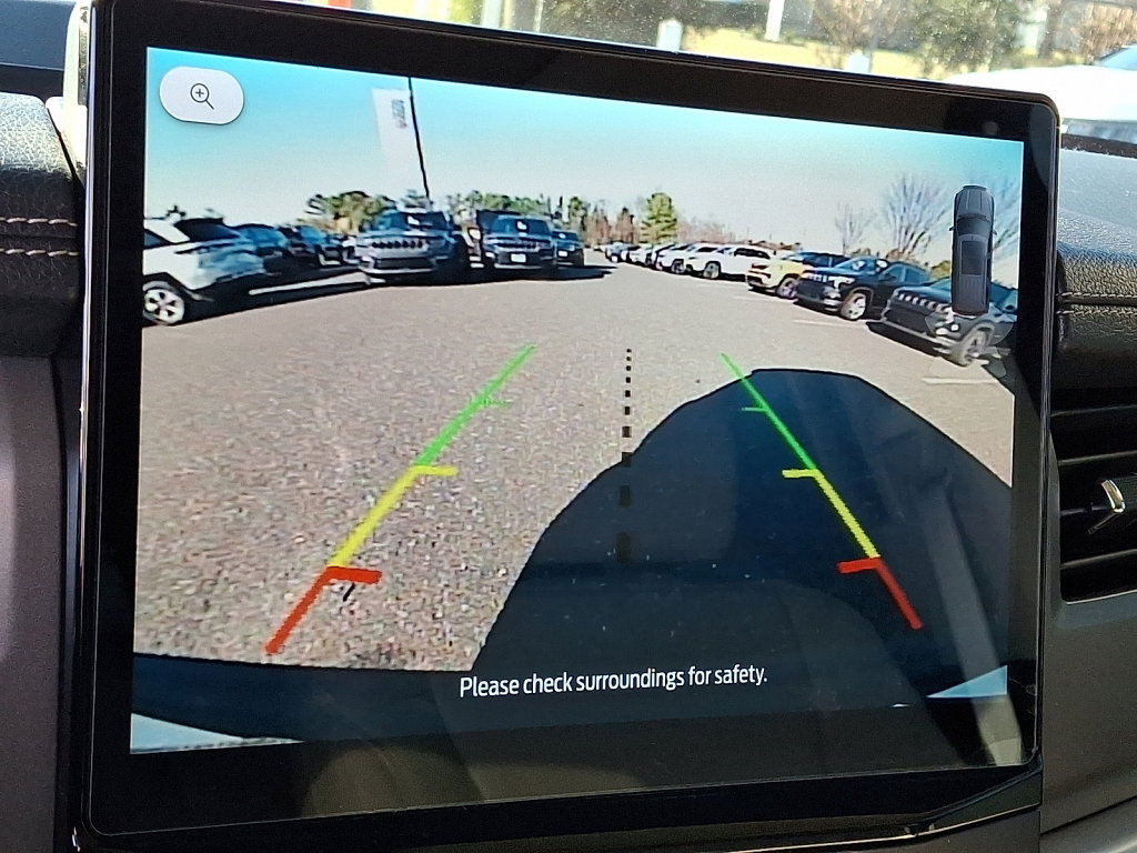 Used 2022 Ford Expedition XLT image 30