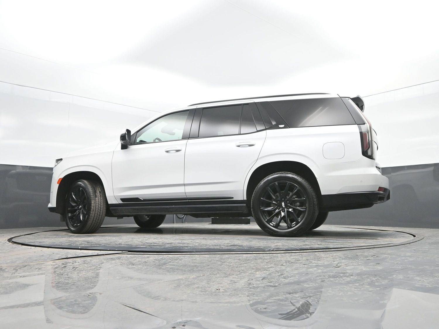 Used 2023 Cadillac Escalade Sport Platinum w/ LPO, ONYX Package image 40