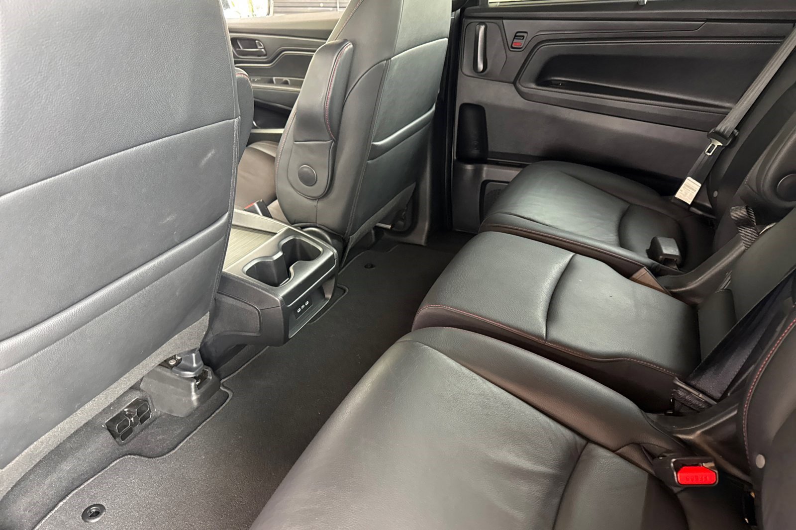 Used 2025 Honda Odyssey Sport-L image 26
