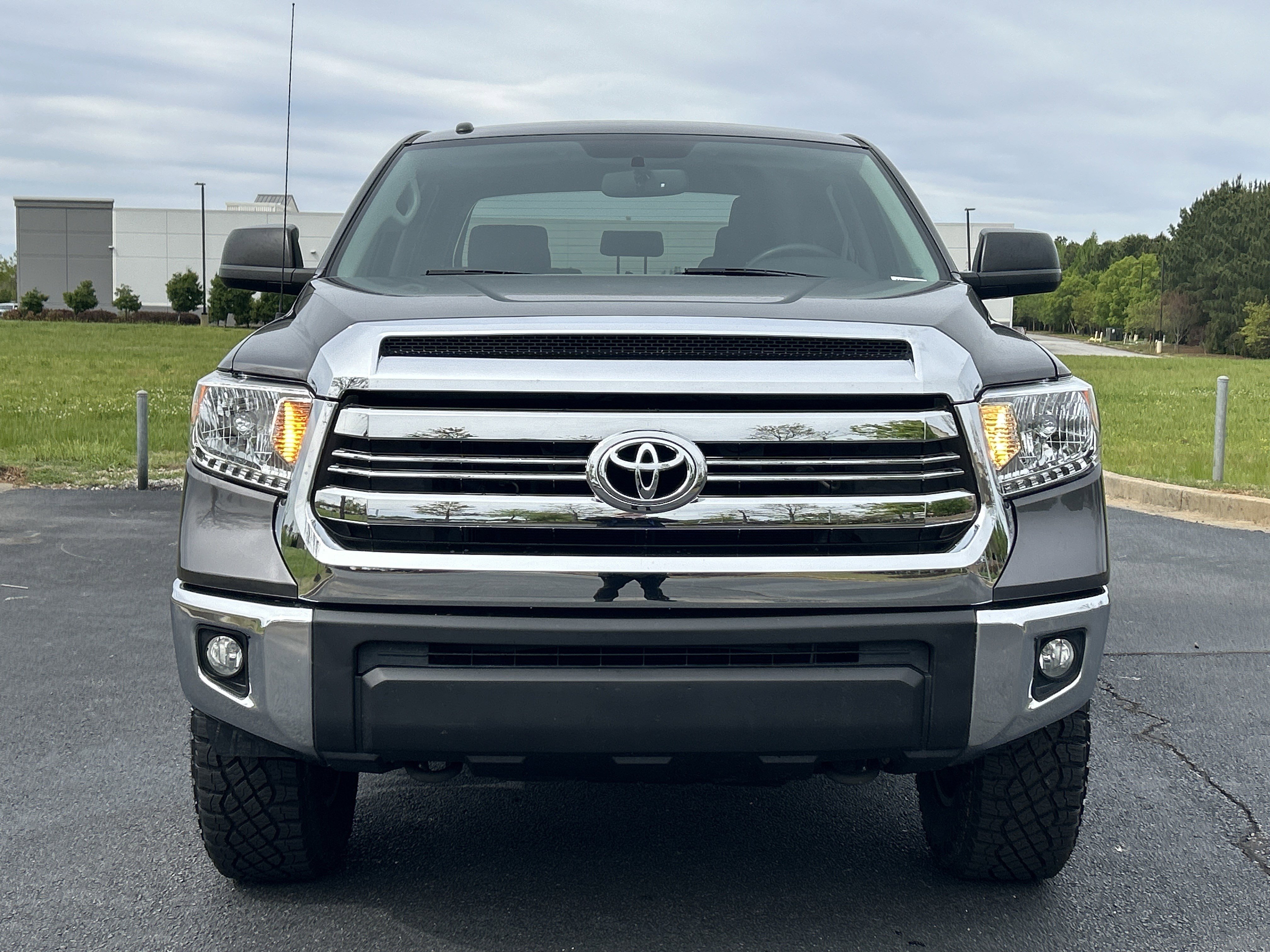 Used 2017 Toyota Tundra SR5 w/ TRD Off Road Package image 3