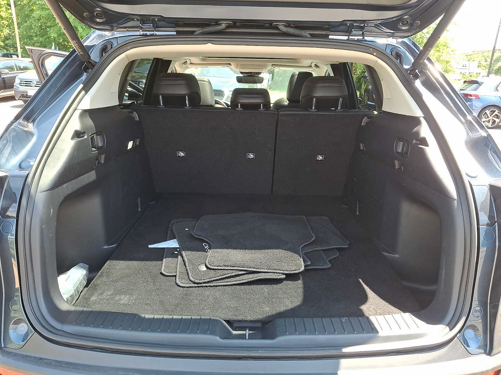 Used 2023 MAZDA CX-50 AWD 2.5 S w/ Cargo Package image 26