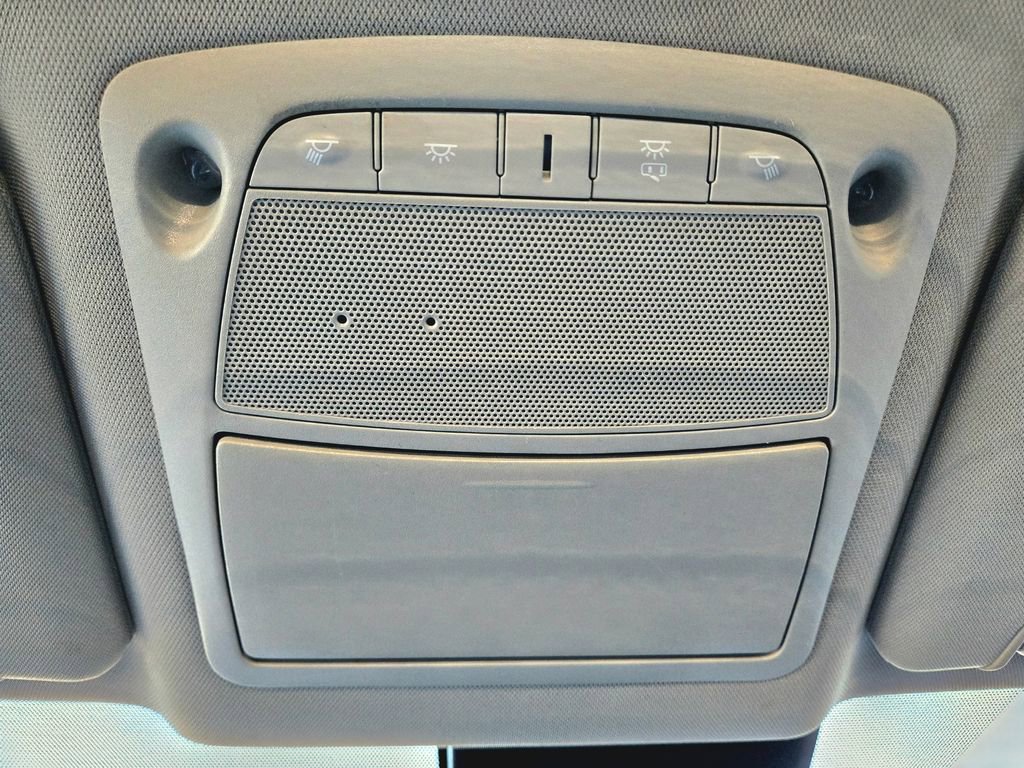 Used 2019 Nissan Rogue S image 31