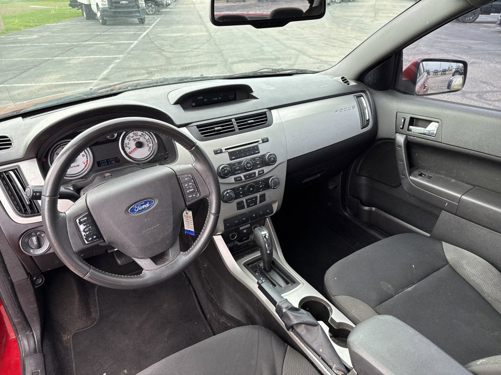Used 2011 Ford Focus SES w/ 401A Rapid Spec Order Code image 12