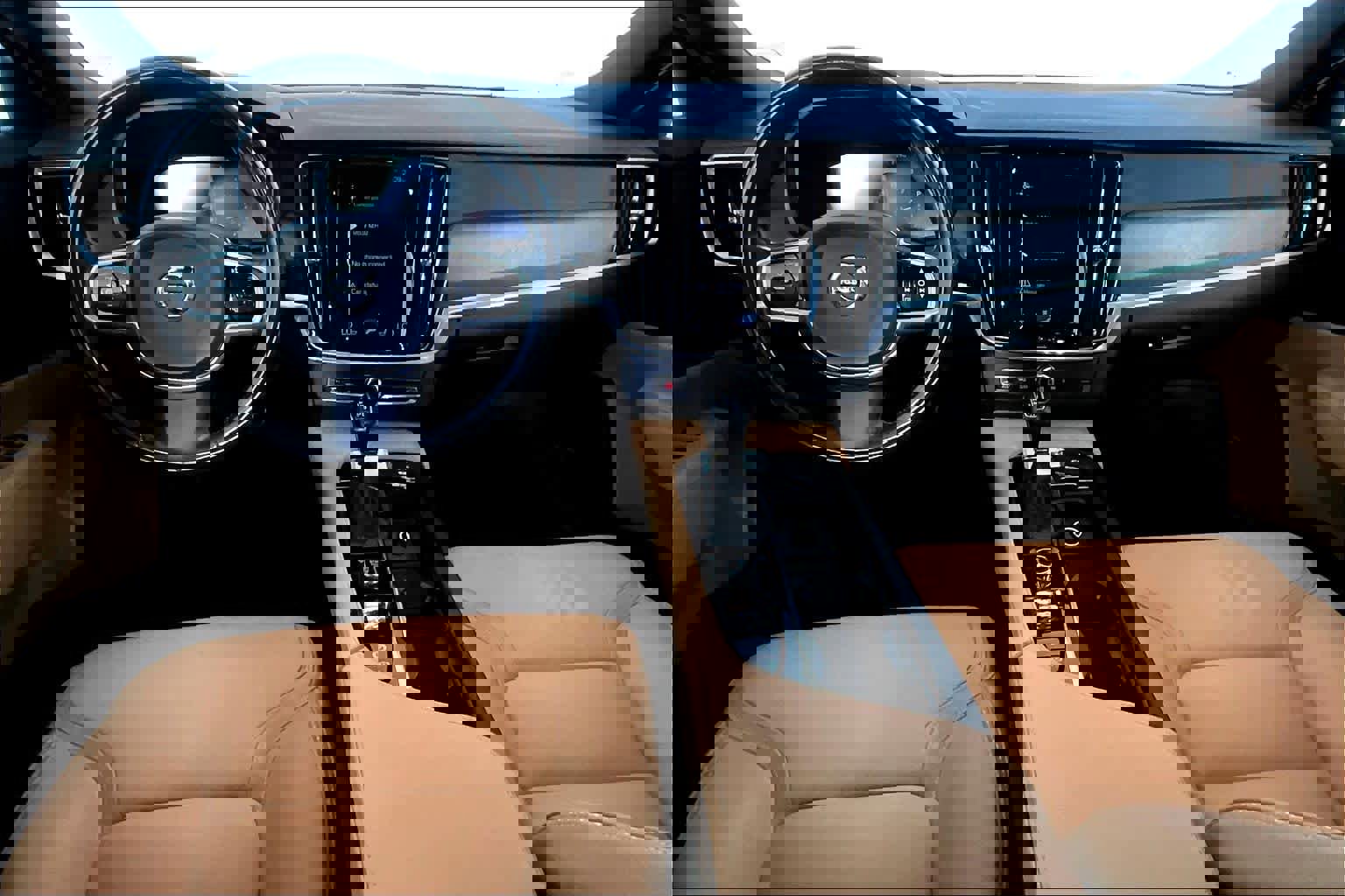 Used 2020 Volvo V90 T6 Cross Country image 16