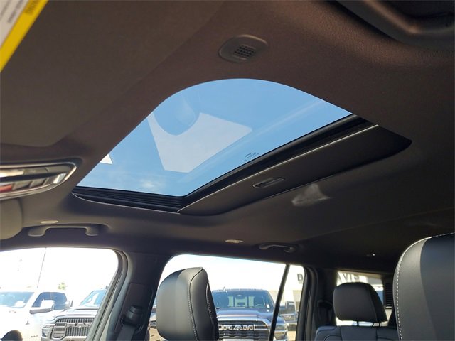 New 2025 Jeep Grand Cherokee L Altitude image 29