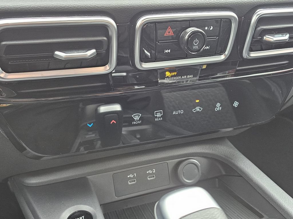 New 2026 Nissan Sentra SV w/ Floor Mat Package FWD image 22
