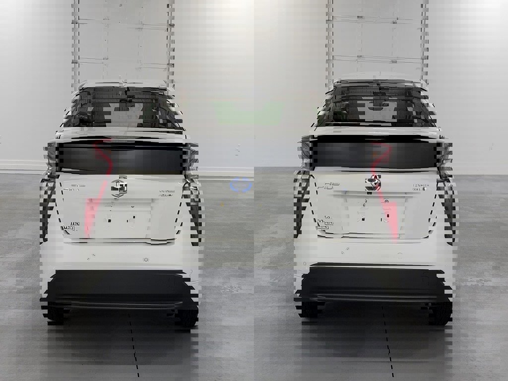 Used 2018 Toyota Prius Four w/ Advanced Technology Package image 8