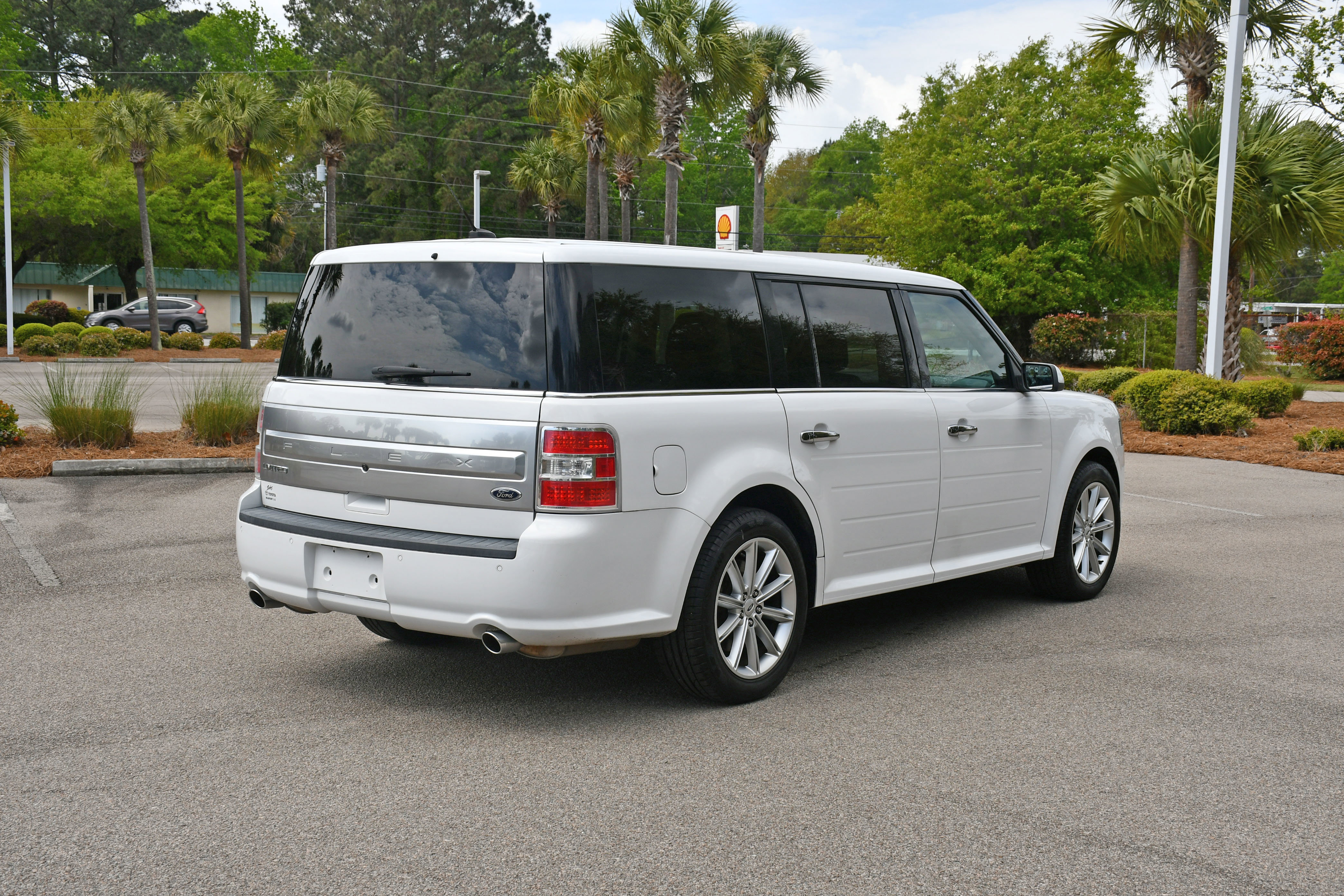 Used 2017 Ford Flex Limited image 3