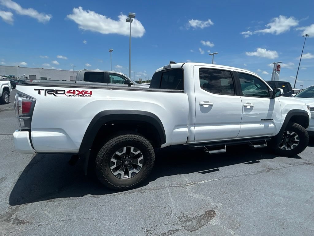 Used 2023 Toyota Tacoma TRD Off-Road w/ Technology Package AWD/4WD image 6