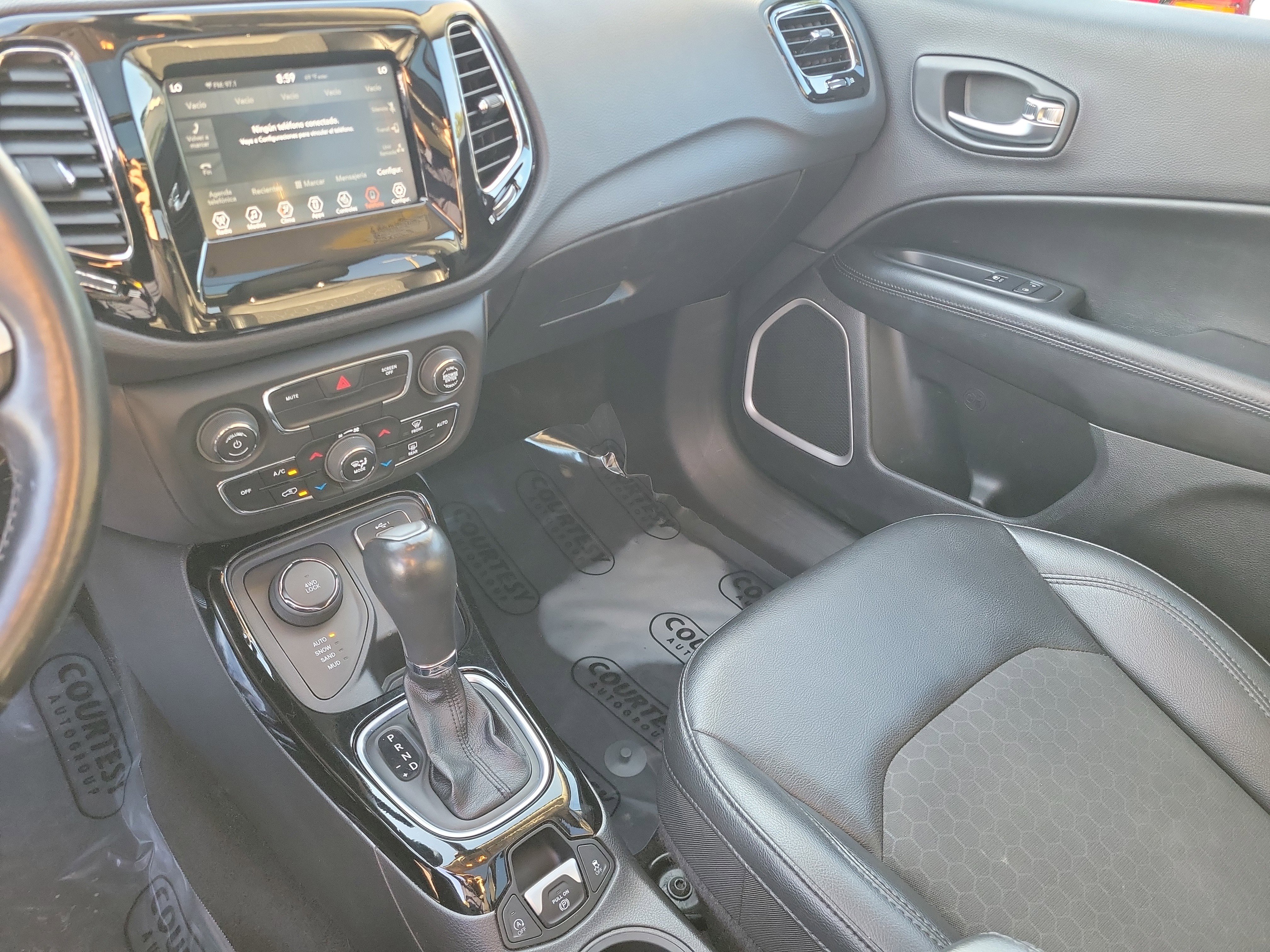 Used 2019 Jeep Compass Altitude image 33