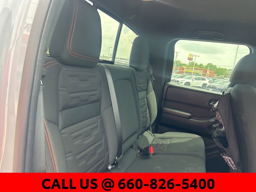 Used 2025 Nissan Frontier PRO-4X w/ Pro Convenience Package AWD/4WD image 8