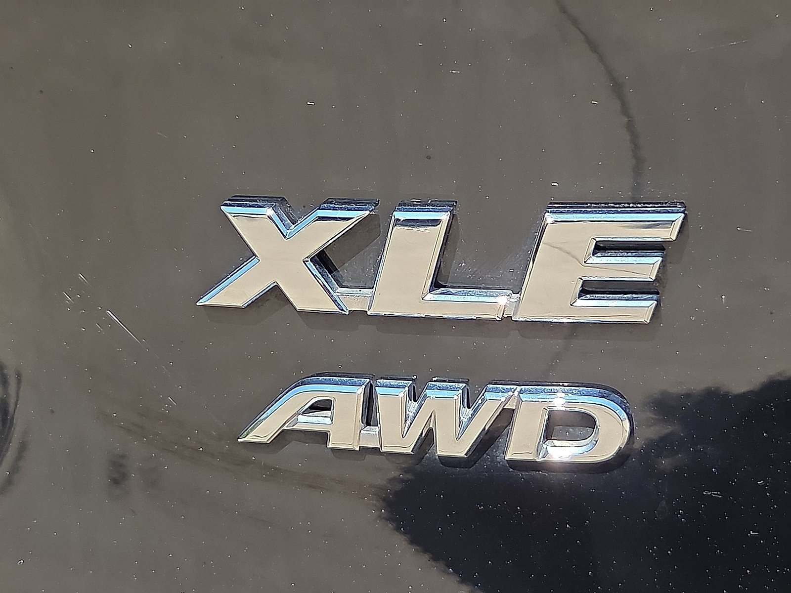 Used 2025 Toyota RAV4 XLE AWD/4WD image 9