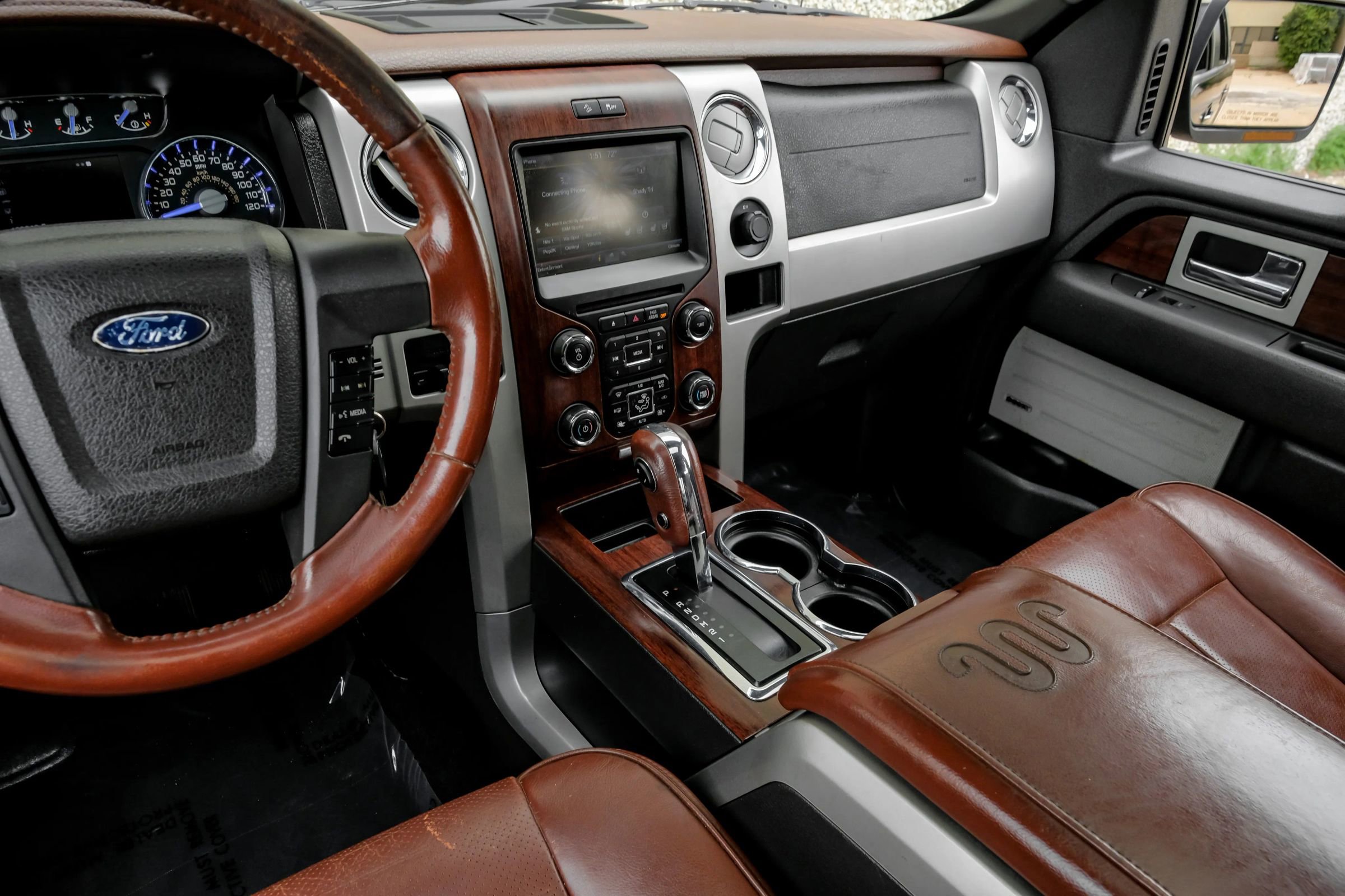 Used 2014 Ford F150 King Ranch w/ King Ranch Luxury Package AWD/4WD image 24