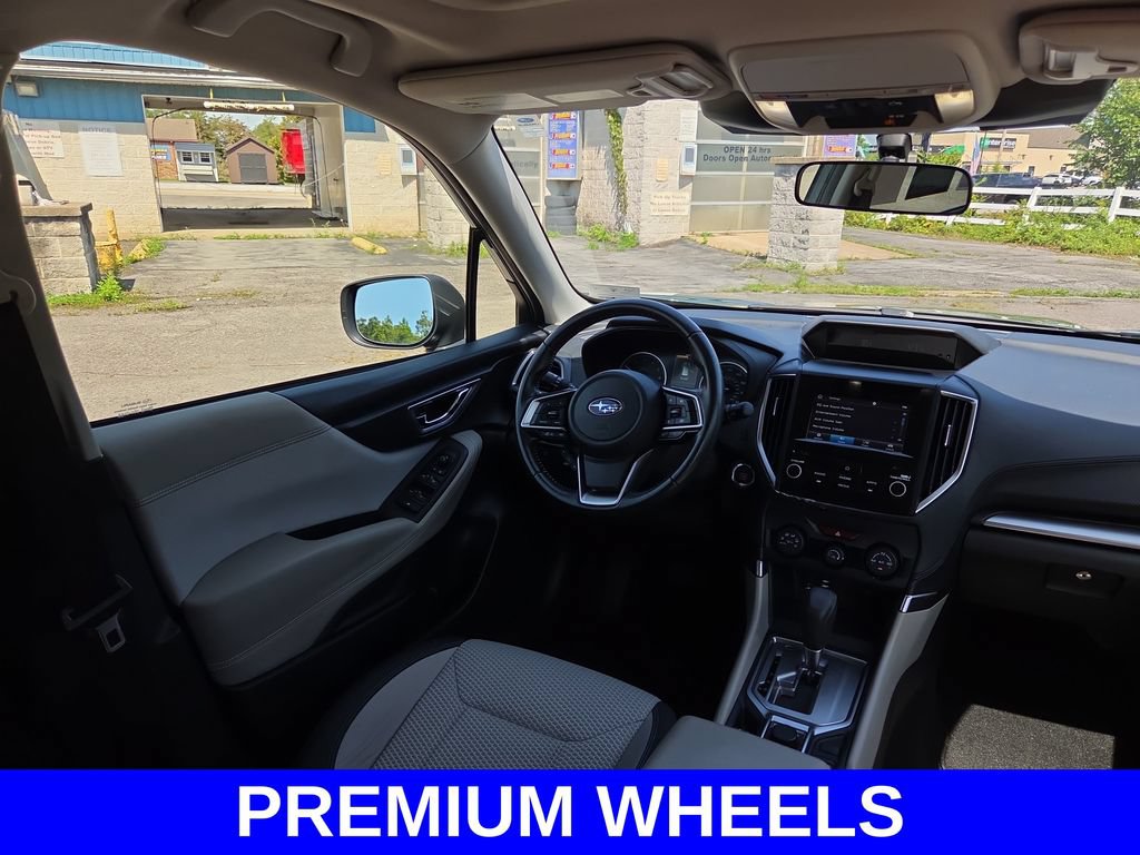 Used 2022 Subaru Forester Premium AWD/4WD image 12