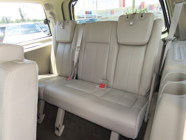 Used 2016 Lincoln Navigator Select RWD image 21
