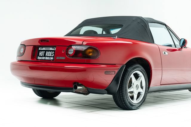 Used 1990 MAZDA MX-5 Miata RWD image 15