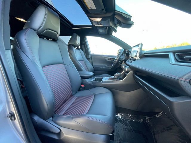 Used 2022 Toyota RAV4 XSE w/ Weather Package image 31