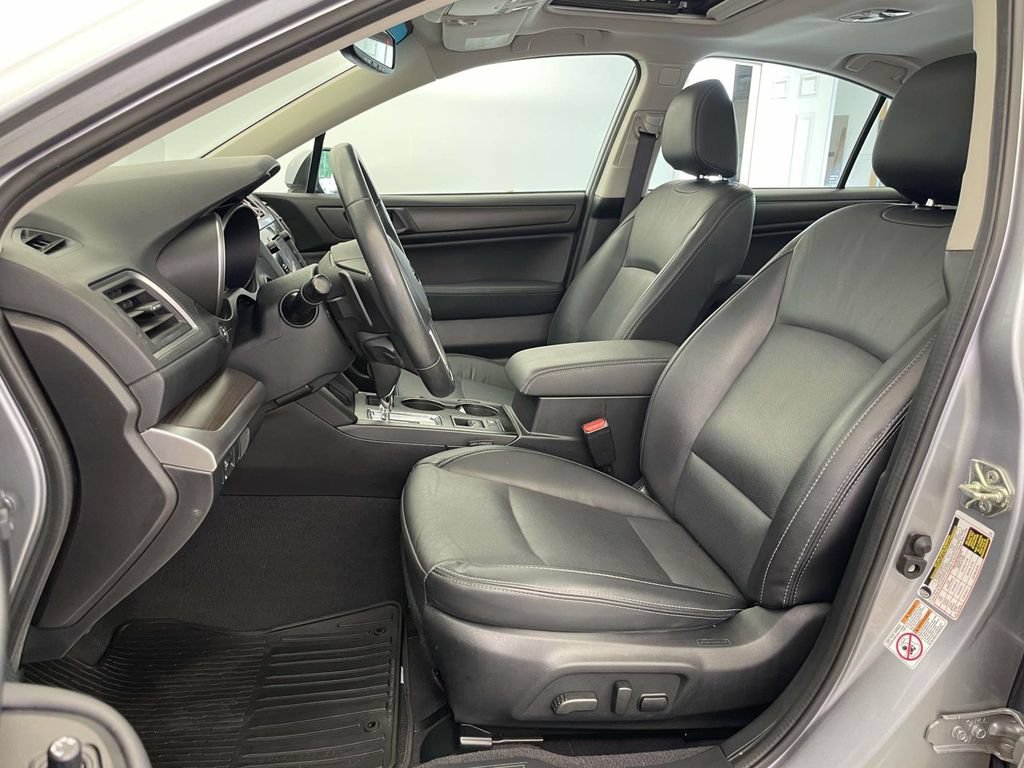 Used 2017 Subaru Legacy 2.5i Limited w/ Cargo Package AWD/4WD image 5