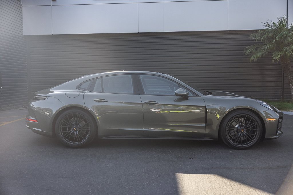 Certified 2025 Porsche Panamera GTS image 10
