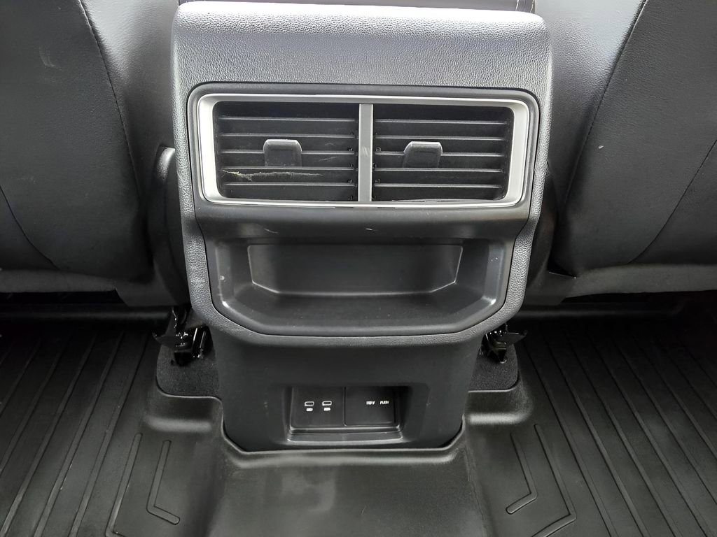 Used 2024 Volkswagen Atlas Cross Sport SE image 14