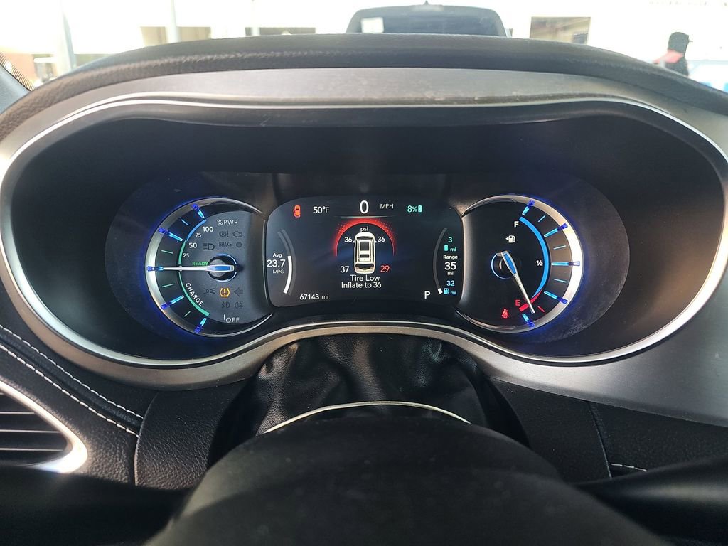 Used 2022 Chrysler Pacifica Limited w/ Uconnect Theater Family Group FWD video 2