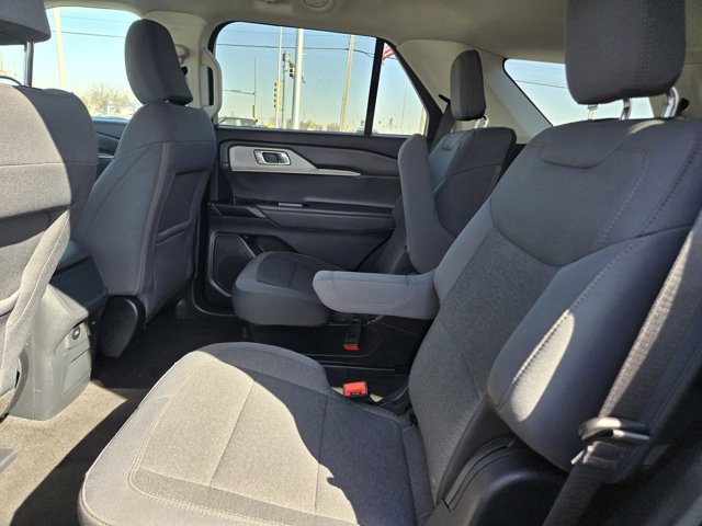 Certified 2025 Ford Explorer Active AWD/4WD image 29