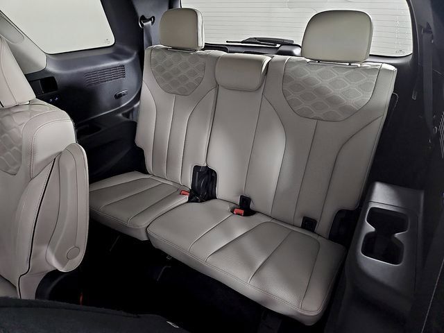 Used 2021 Hyundai Palisade Limited FWD image 10