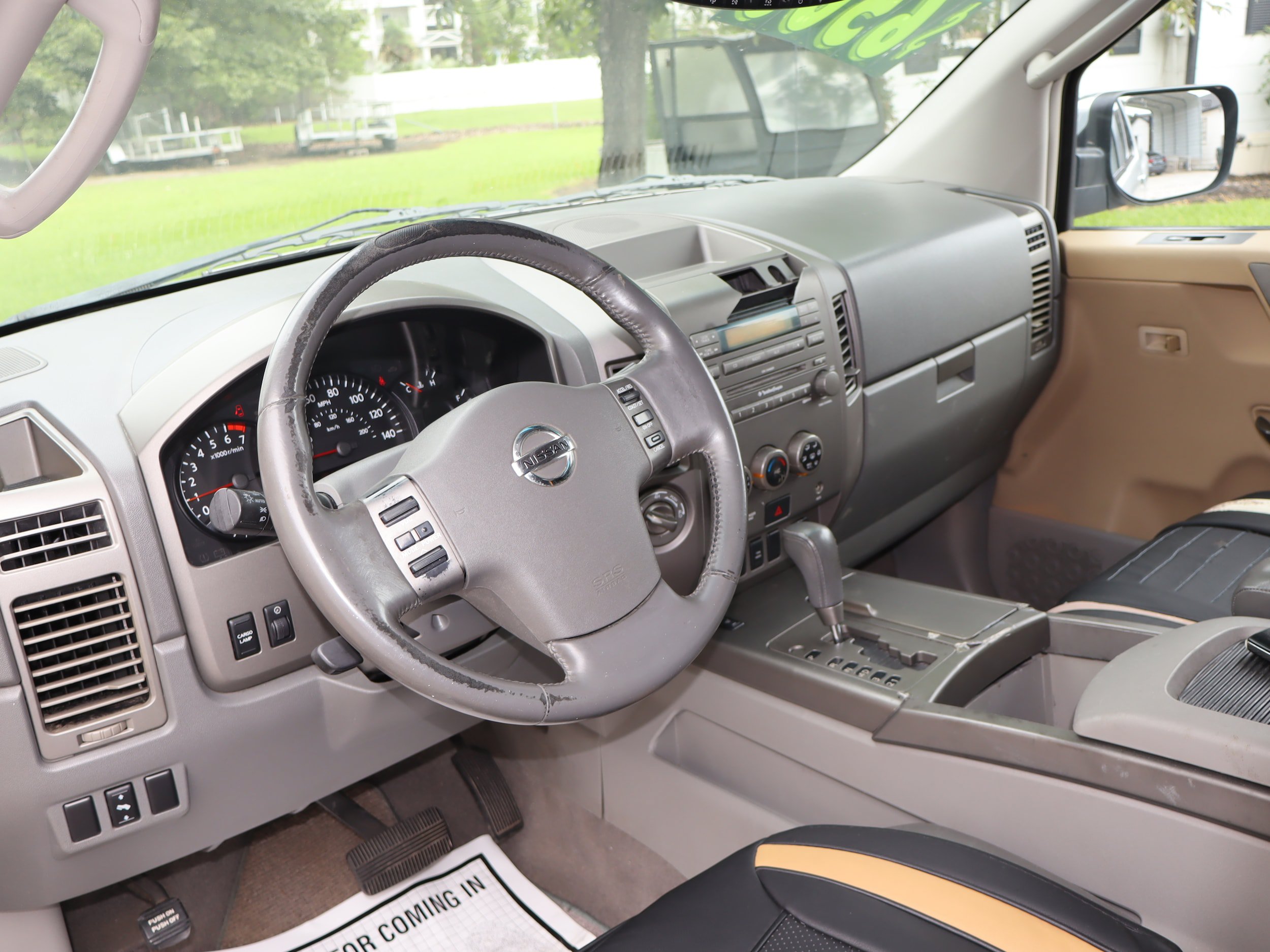 Used 2004 Nissan Titan LE AWD/4WD image 12
