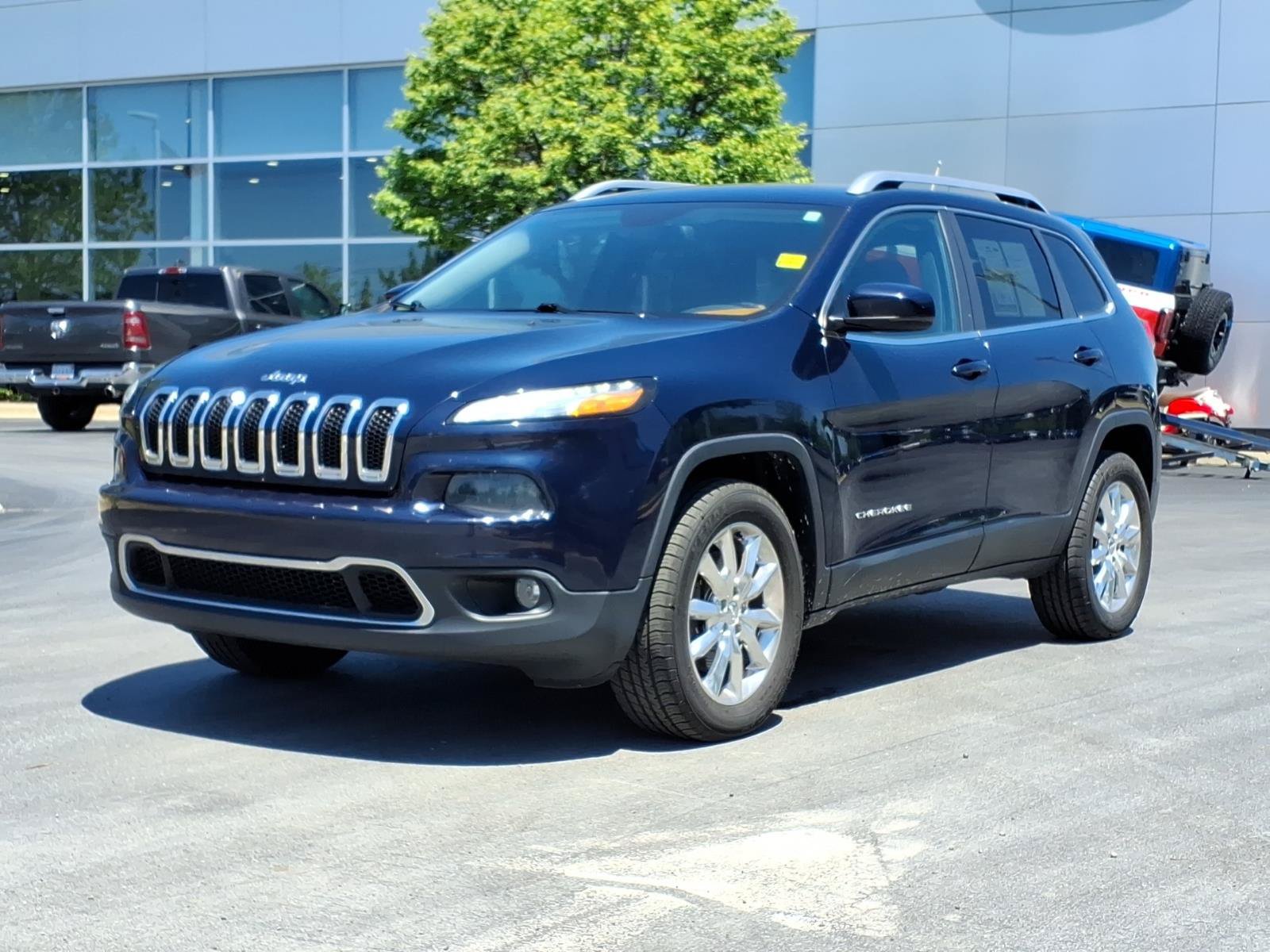 Used 2014 Jeep Cherokee Limited AWD/4WD image 1