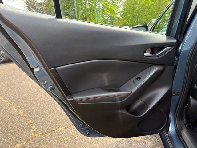 Used 2016 MAZDA MAZDA3 s Touring FWD image 13