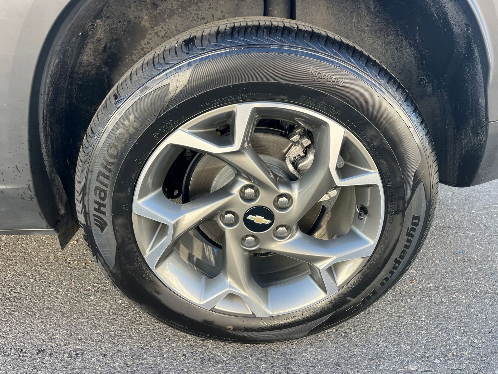 Used 2025 Chevrolet Trax LT FWD image 30