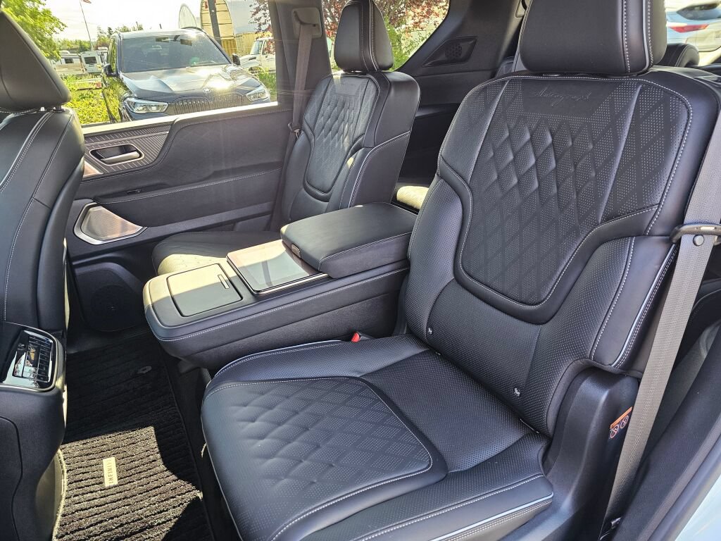Used 2025 INFINITI QX80 Autograph AWD/4WD image 21