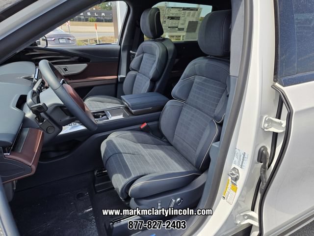 New 2026 Lincoln Nautilus Black Label w/ Jet Appearance Package AWD/4WD image 7