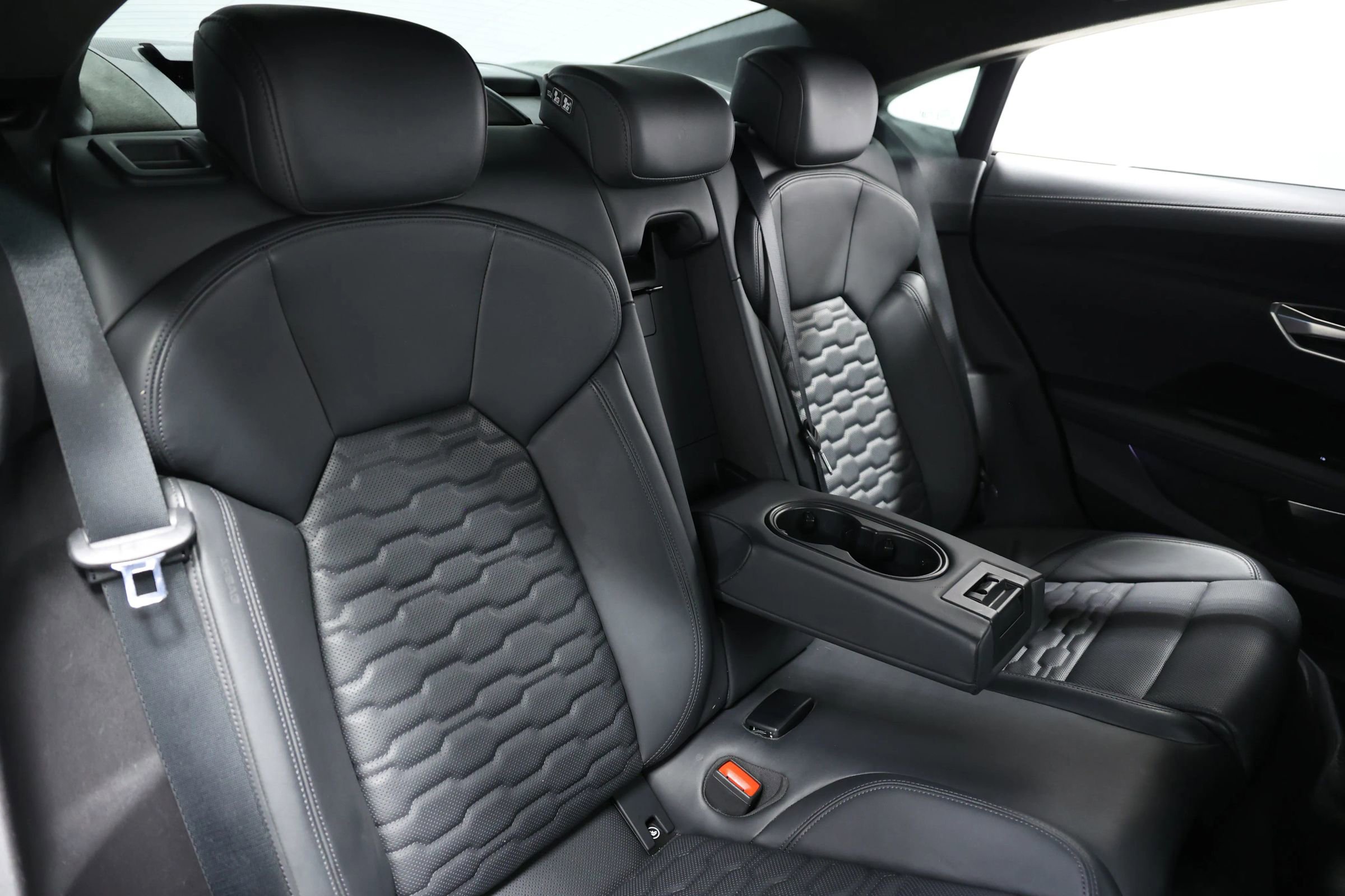 Used 2022 Audi RS e-tron GT w/ Carbon Performance Package image 70