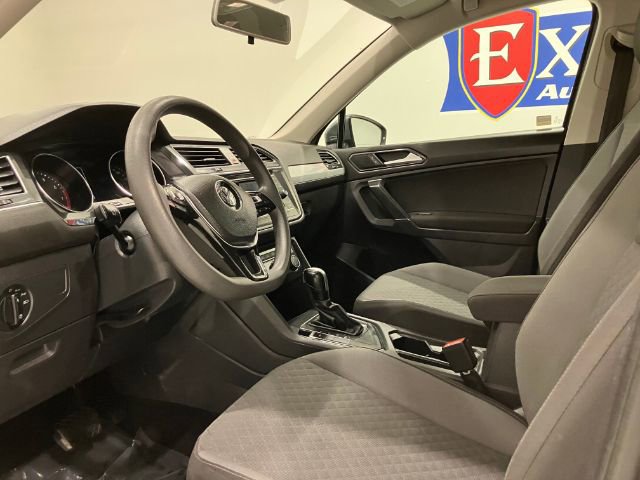 Used 2018 Volkswagen Tiguan S FWD image 22