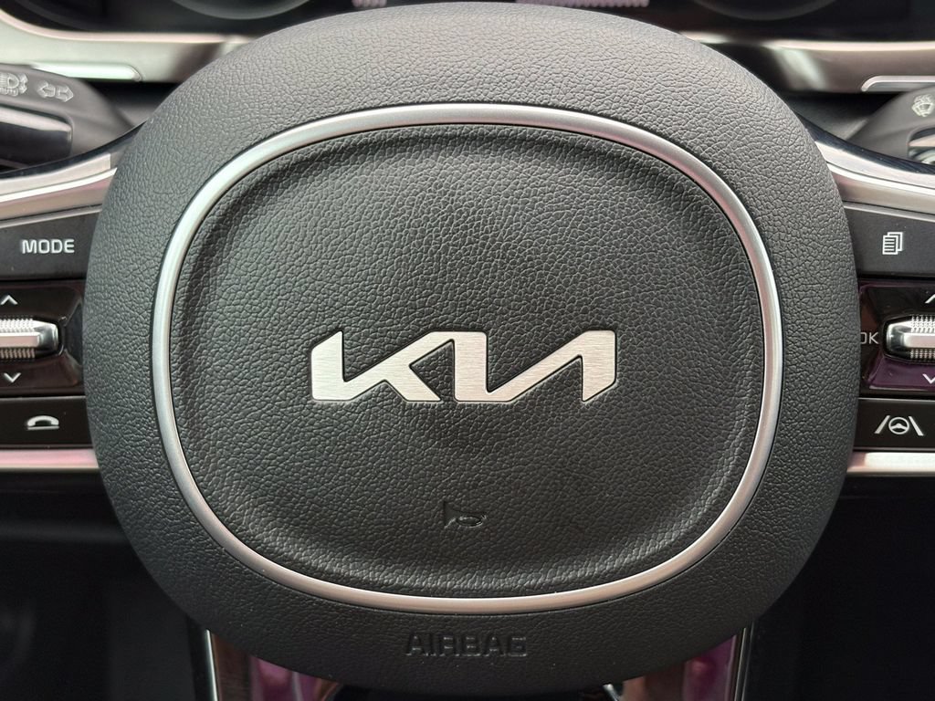 Certified 2022 Kia Sorento S FWD image 24