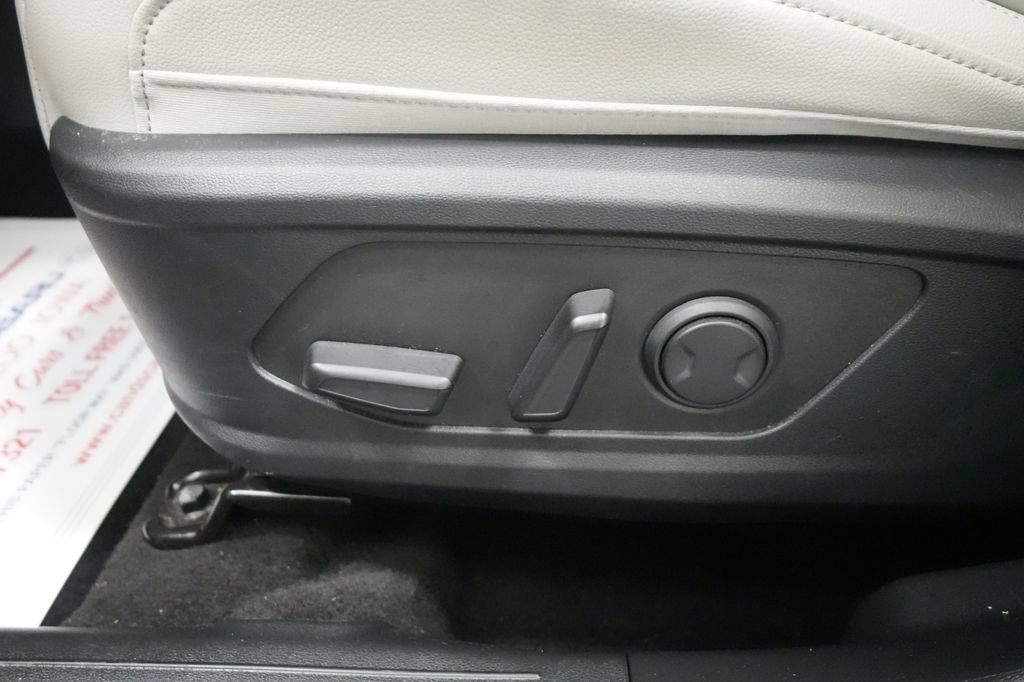 Used 2025 Hyundai Tucson SEL AWD/4WD image 16