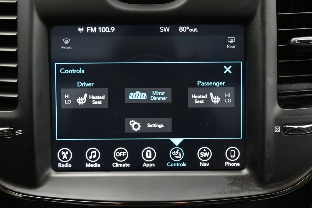 Used 2017 Chrysler 300 S RWD image 21