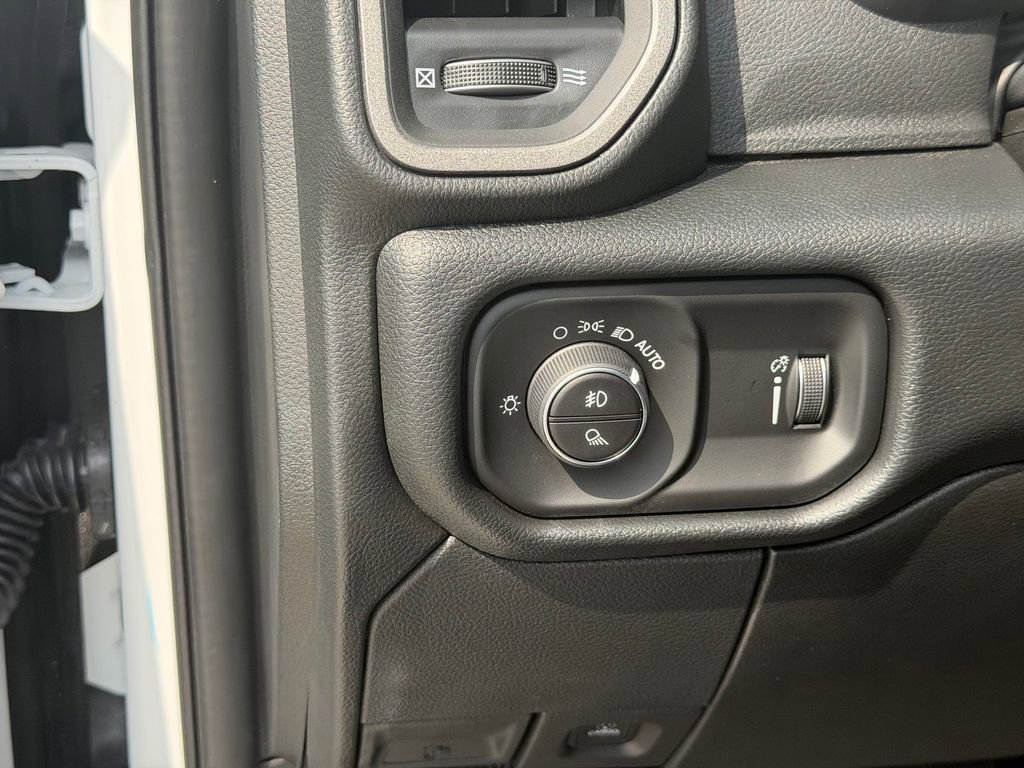 New 2026 RAM 2500 Tradesman AWD/4WD image 15