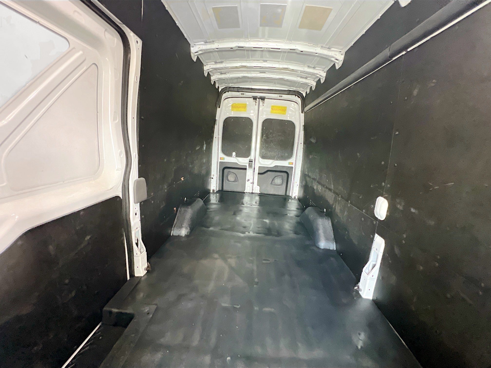 Used 2024 Ford Transit 250 148 High Roof Extended w/ Load Area Protection Package RWD image 28