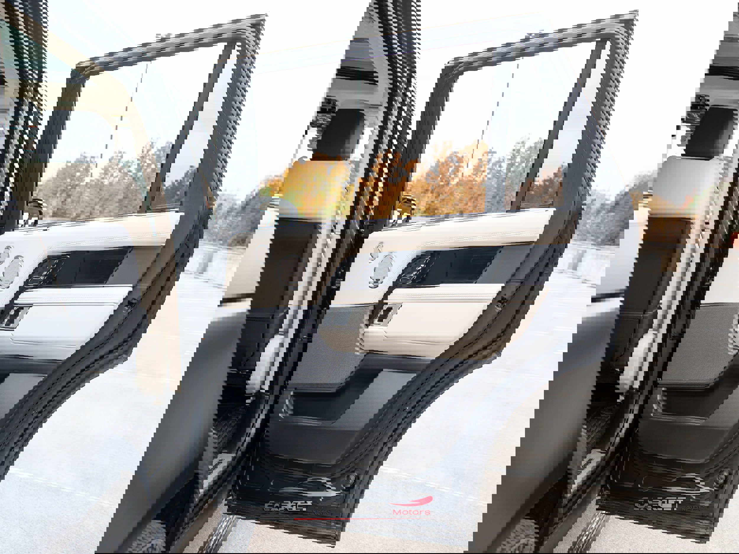 Used 2020 Land Rover Range Rover Long Wheelbase HSE image 47