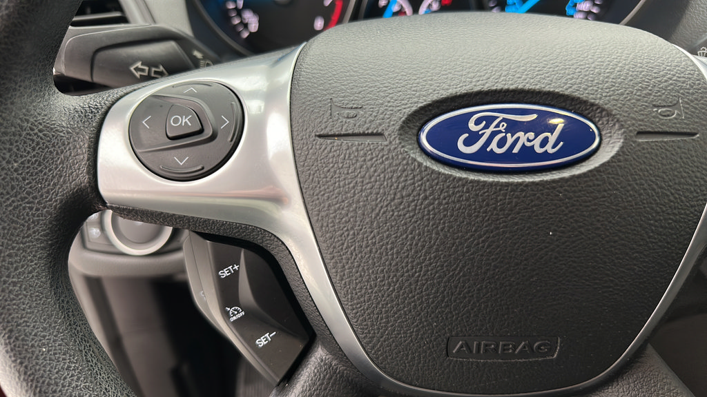 Used 2016 Ford Escape SE w/ Equipment Group 201A AWD/4WD image 17