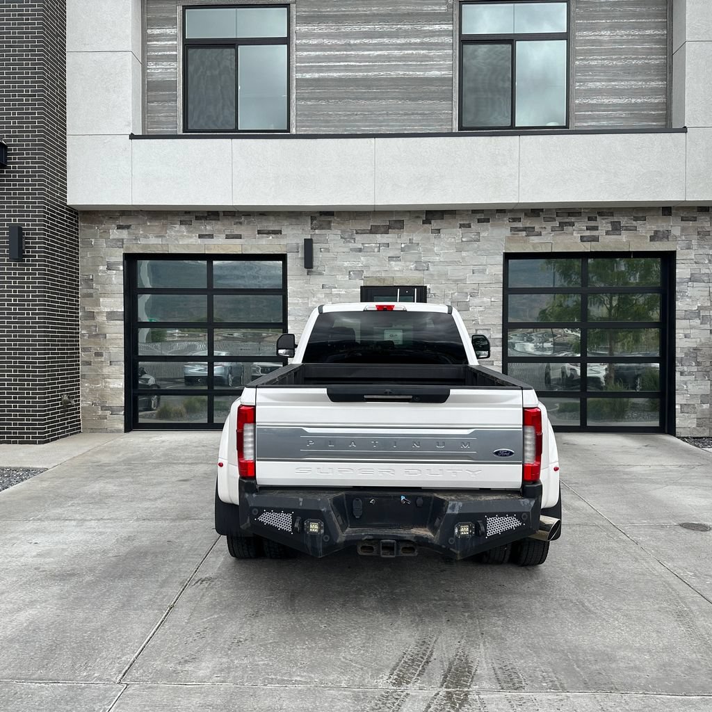 Used 2017 Ford F450 Platinum w/ Platinum Ultimate Package AWD/4WD image 4