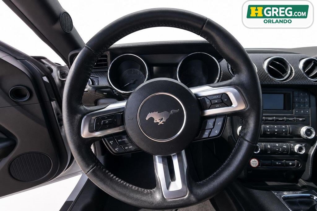 Used 2017 Ford Mustang Coupe RWD image 13