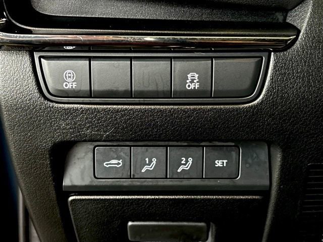 Used 2023 MAZDA MAZDA3 s image 28