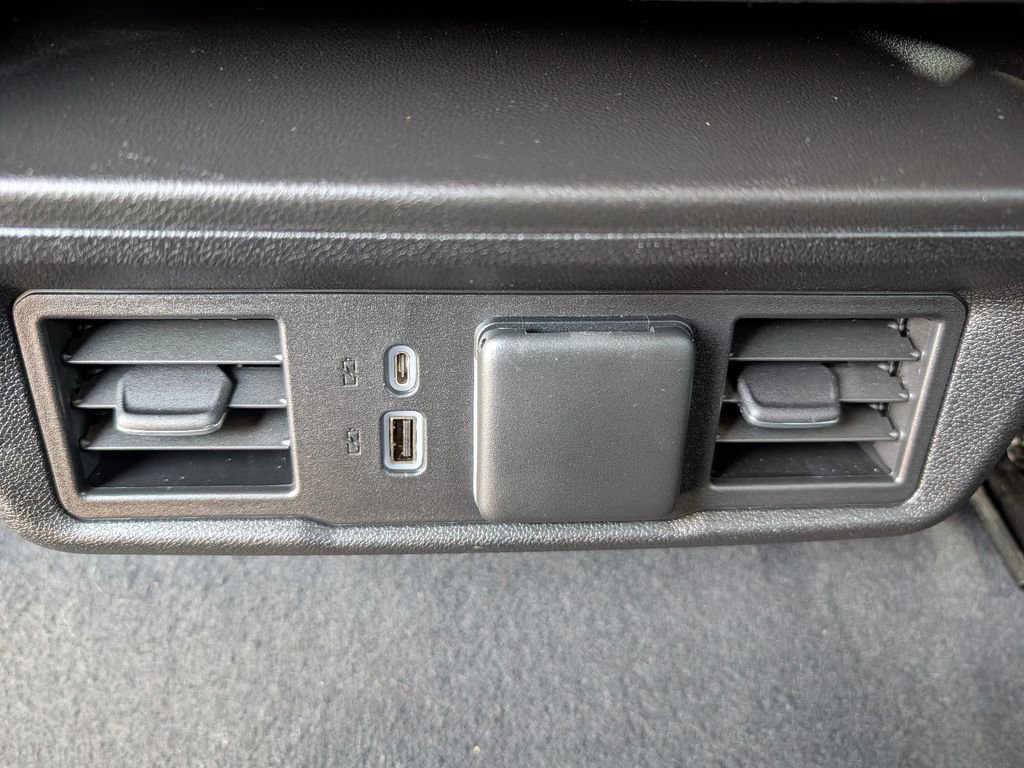 Used 2022 Chevrolet Silverado 1500 LT image 15