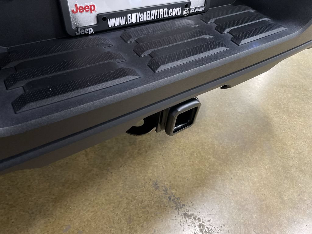 Used 2025 Toyota Tundra SR5 w/ SR5 Premium Package AWD/4WD image 25